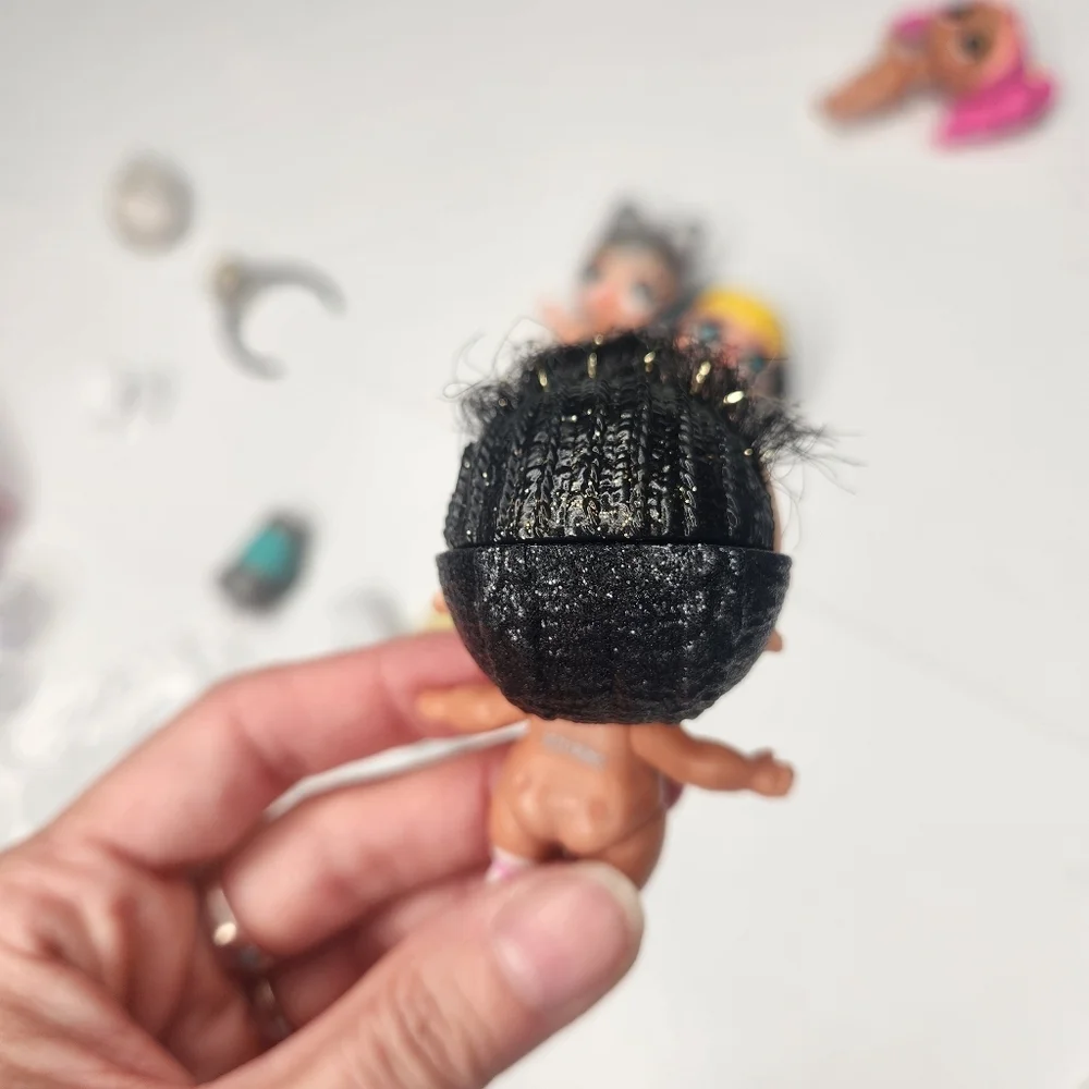 LOL Surprise Dolls Bae Wheels, Queen Selfie,  Hair Vibes, Lights Glitter, Mini